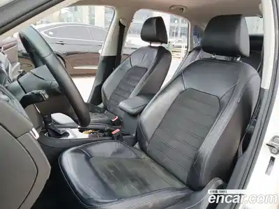 Volkswagen Passat 2013 2.0 гидро в Москве № 2061155, миниатюра 10