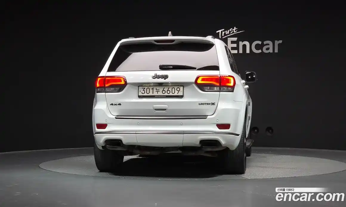 Jeep Cherokee 2020 3.6 гидро в Москве № 2061538, фото 4
