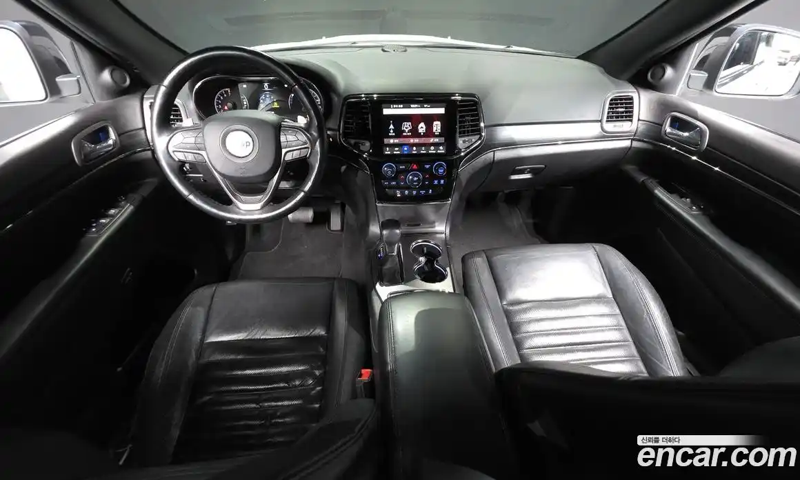 Jeep Cherokee 2020 3.6 гидро в Москве № 2061538, фото 10