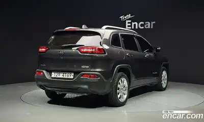 Jeep Cherokee 2017 2.4 гидро в Москве № 2061735, миниатюра 2