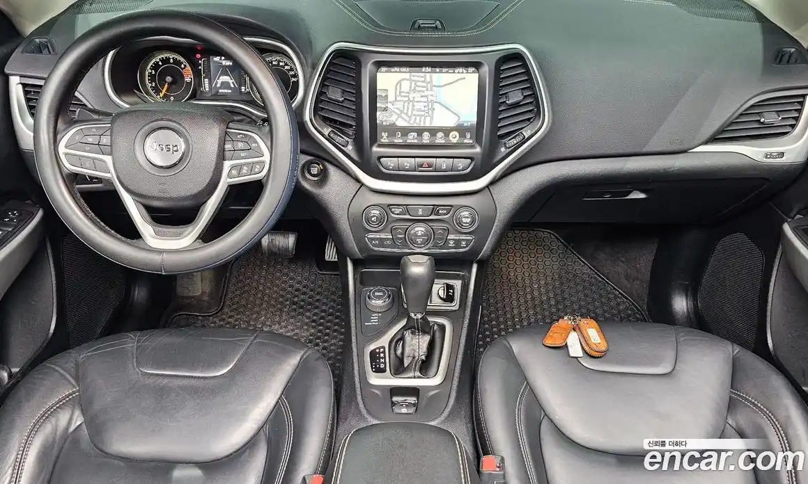 Jeep Cherokee 2017 2.4 гидро в Москве № 2061735, фото 7