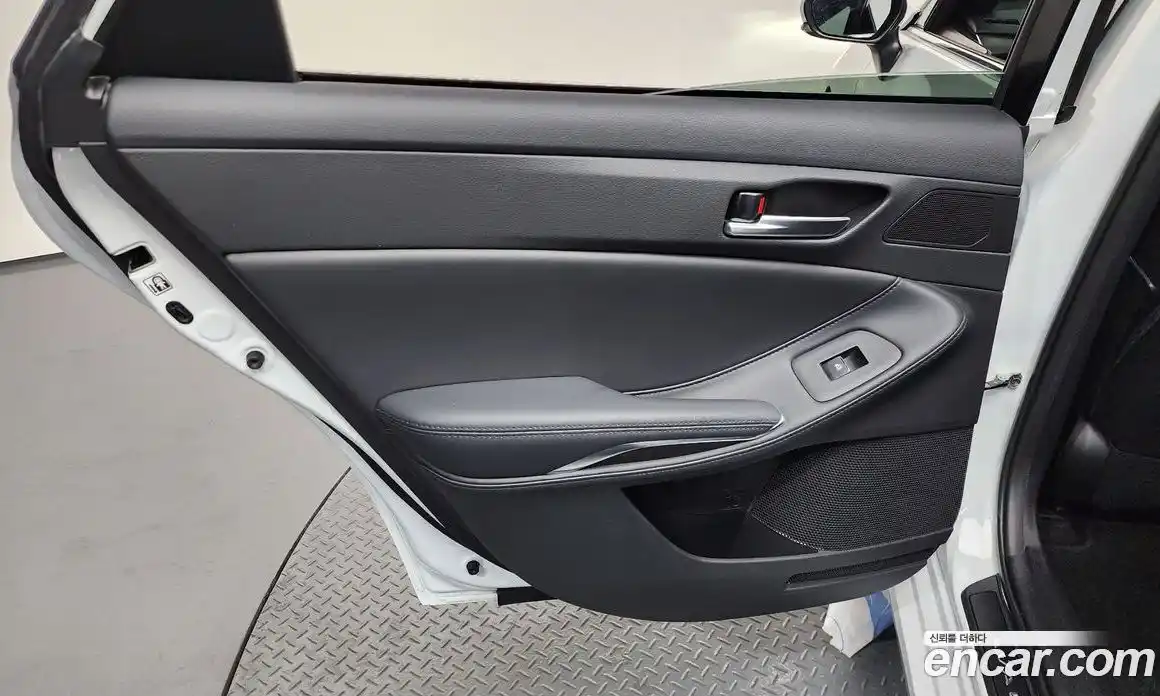 Toyota Avalon 2019 2.5 гидро в Москве № 2061986, фото 15
