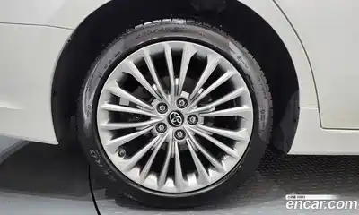 Toyota Avalon 2019 2.5 гидро в Москве № 2061986, миниатюра 5