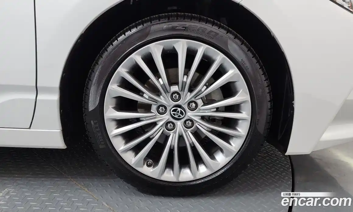 Toyota Avalon 2019 2.5 гидро в Москве № 2061986, фото 7