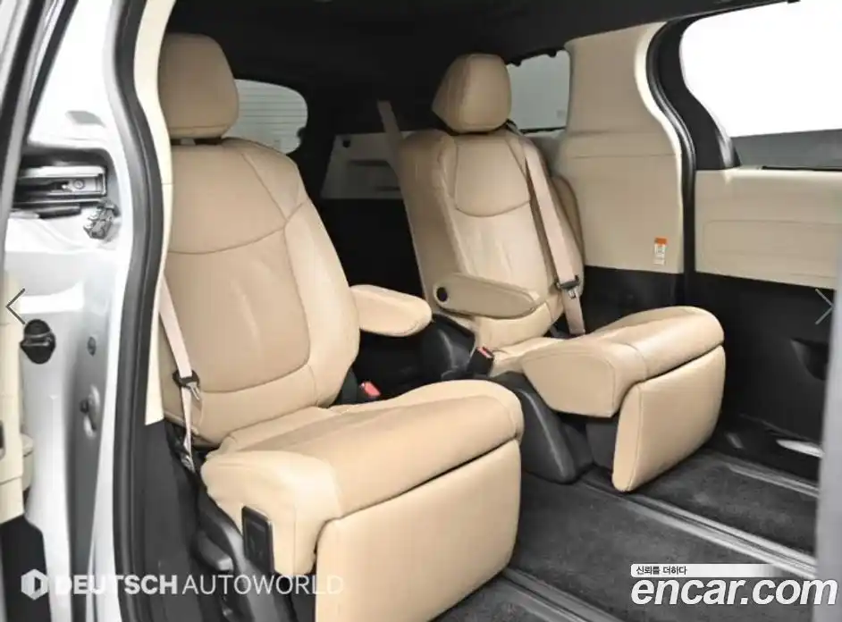 Toyota Sienna 2023 2.5 гидро в Москве № 2062331, фото 12
