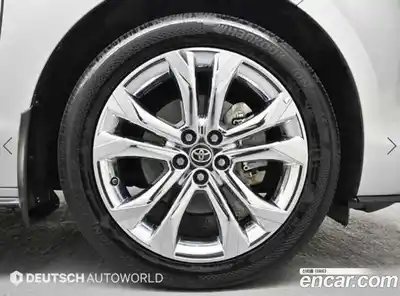 Toyota Sienna 2023 2.5 гидро в Москве № 2062331, миниатюра 5