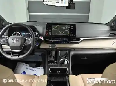 Toyota Sienna 2023 2.5 гидро в Москве № 2062331, миниатюра 7