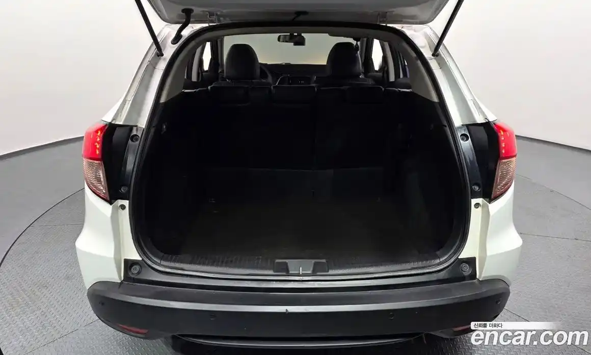 Honda HR-V 2016 1.8 гидро в Москве № 2062714, фото 20