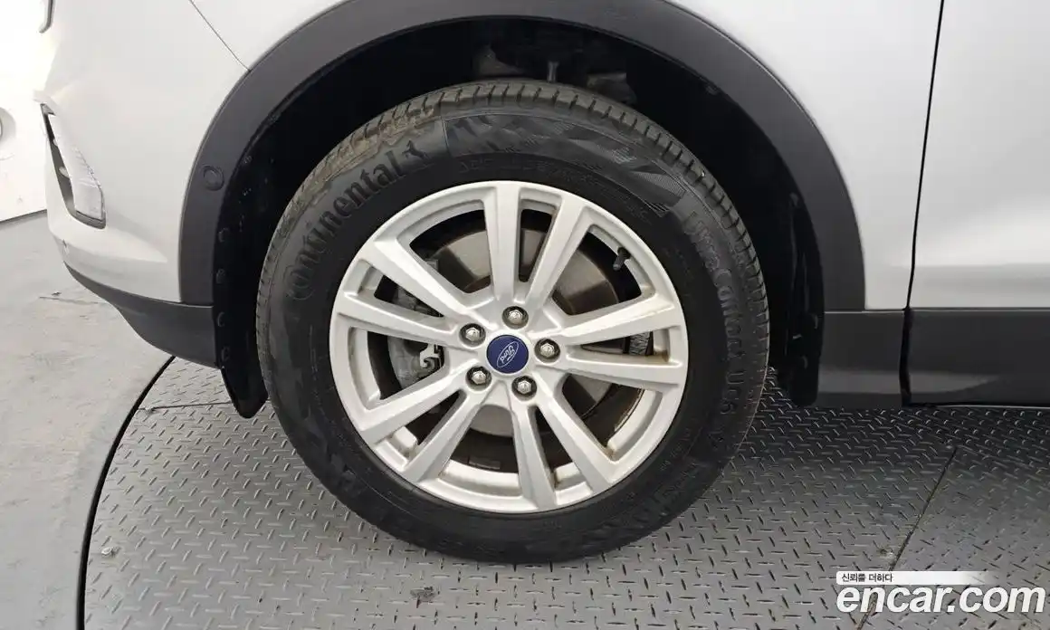 Ford Kuga 2017 2.0 гидро в Москве № 2063577, фото 5