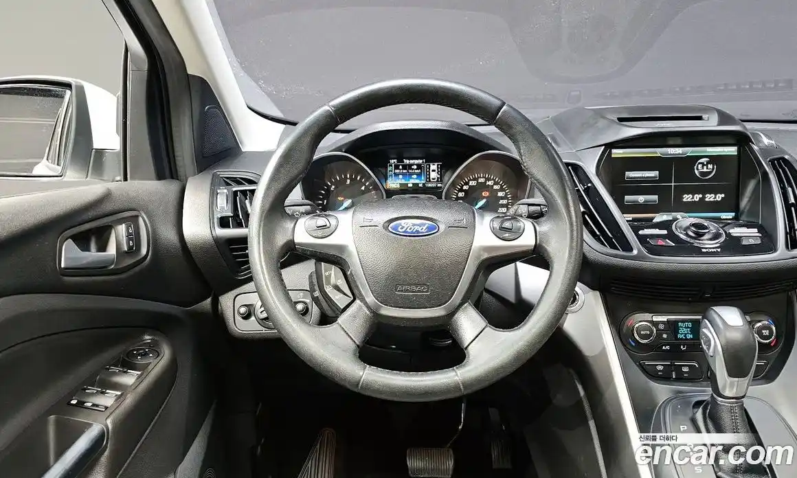 Ford Kuga 2016 2.0 гидро в Москве № 2063621, фото 13