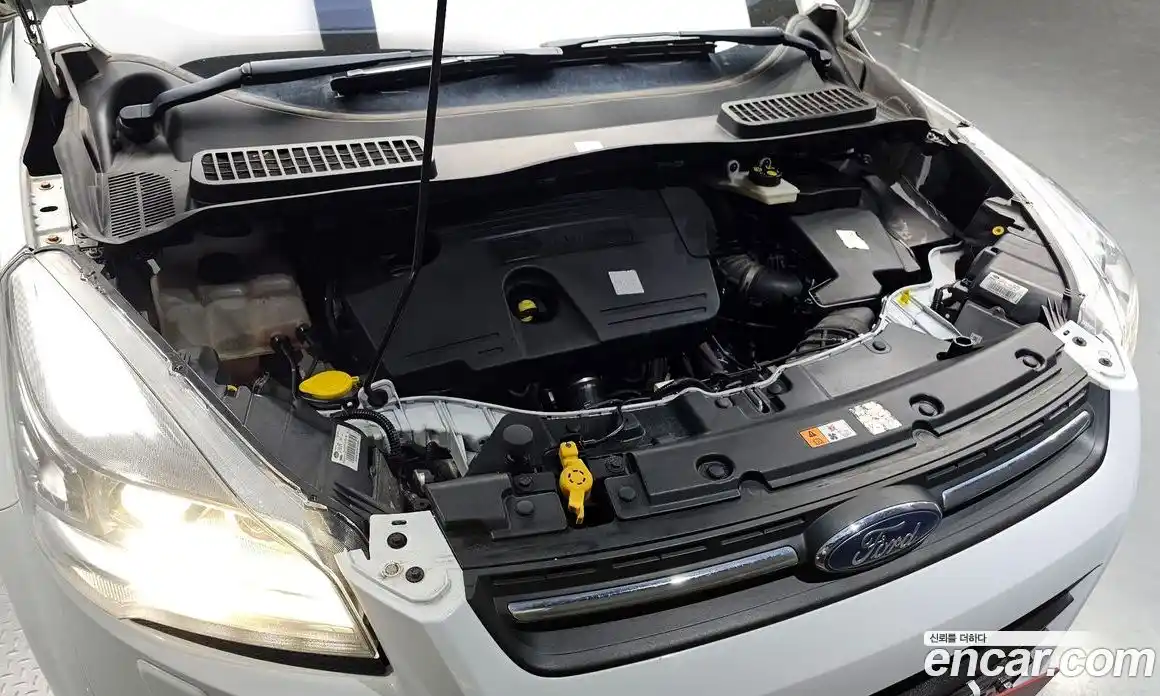 Ford Kuga 2016 2.0 гидро в Москве № 2063621, фото 6