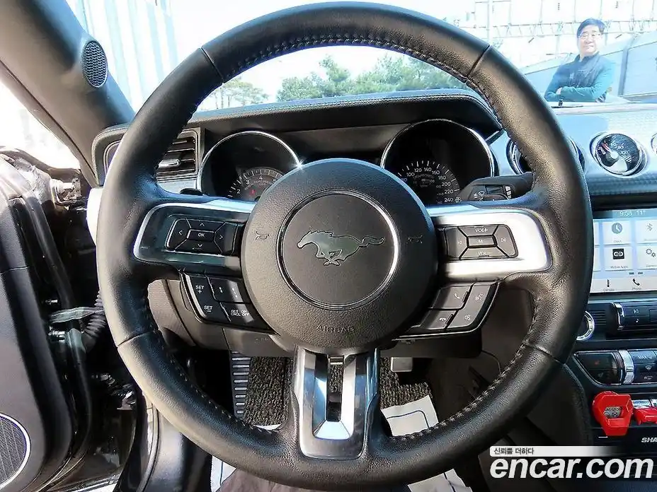 Ford Mustang 2017 2.3 гидро в Москве № 2063811, фото 9
