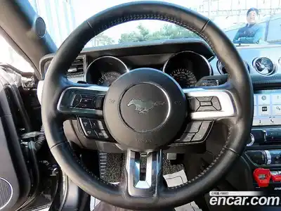 Ford Mustang 2017 2.3 гидро в Москве № 2063811, миниатюра 9