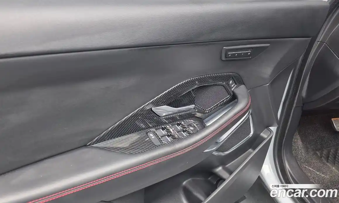 Jaguar E-Pace 2018 2.0 гидро в Москве № 2064646, фото 14
