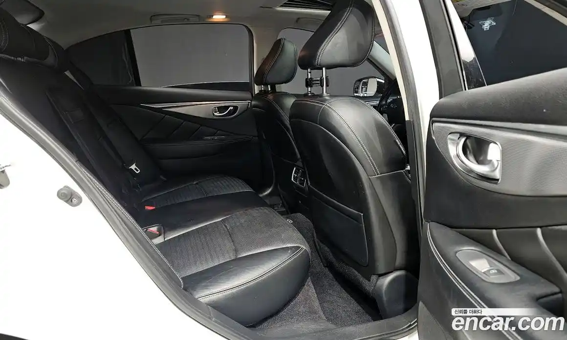 Infiniti Q50 2016 3.5 гидро в Москве № 2065183, фото 12