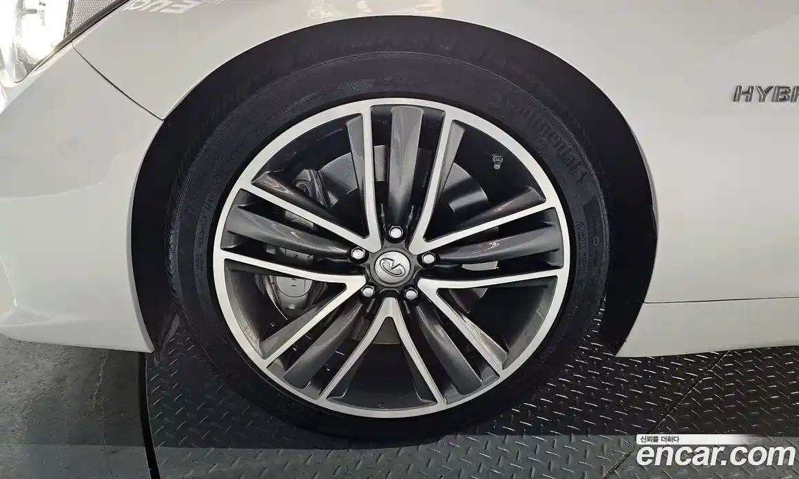 Infiniti Q50 2016 3.5 гидро в Москве № 2065183, фото 5