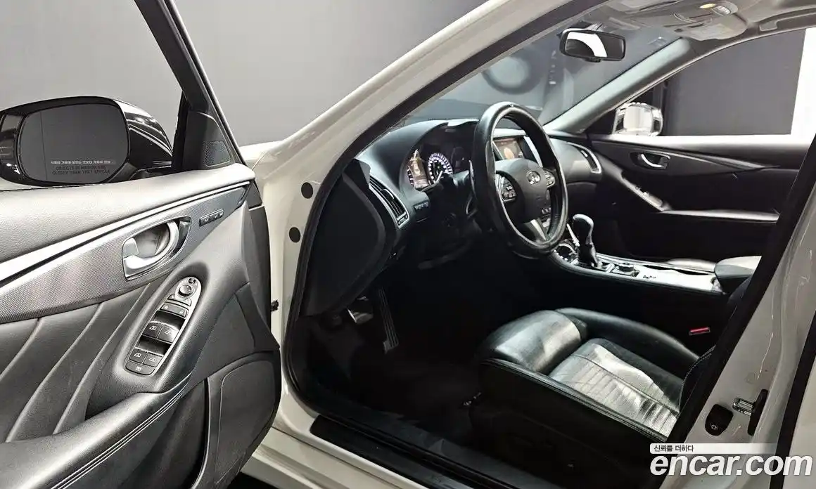 Infiniti Q50 2016 3.5 гидро в Москве № 2065183, фото 10