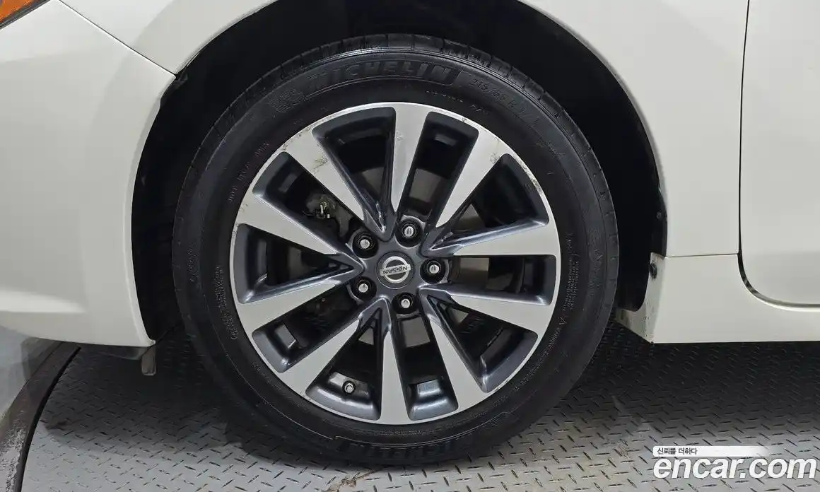 Nissan Altima 2016 2.5 гидро в Москве № 2065559, фото 5