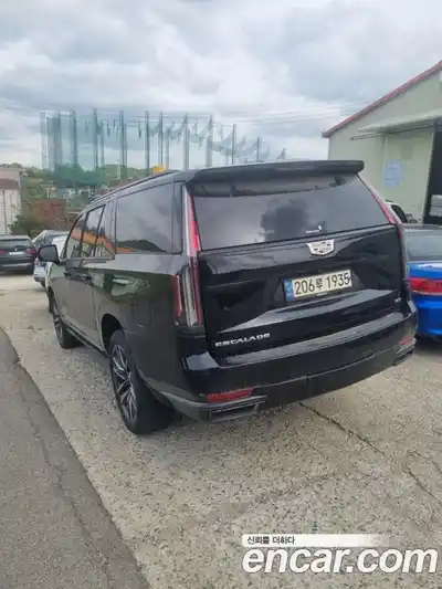 Cadillac Escalade 2021 6.2 гидро в Москве № 2065783, миниатюра 3