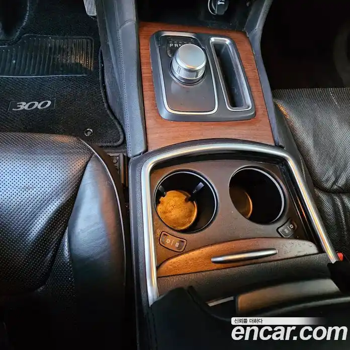 Chrysler 300C 2015 3.6 гидро в Москве № 2065954, фото 11