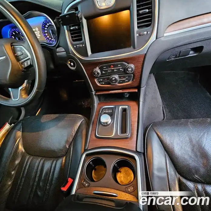 Chrysler 300C 2015 3.6 гидро в Москве № 2065954, фото 6