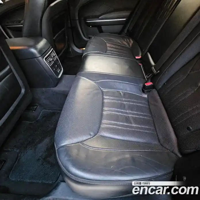Chrysler 300C 2015 3.6 гидро в Москве № 2065954, фото 9