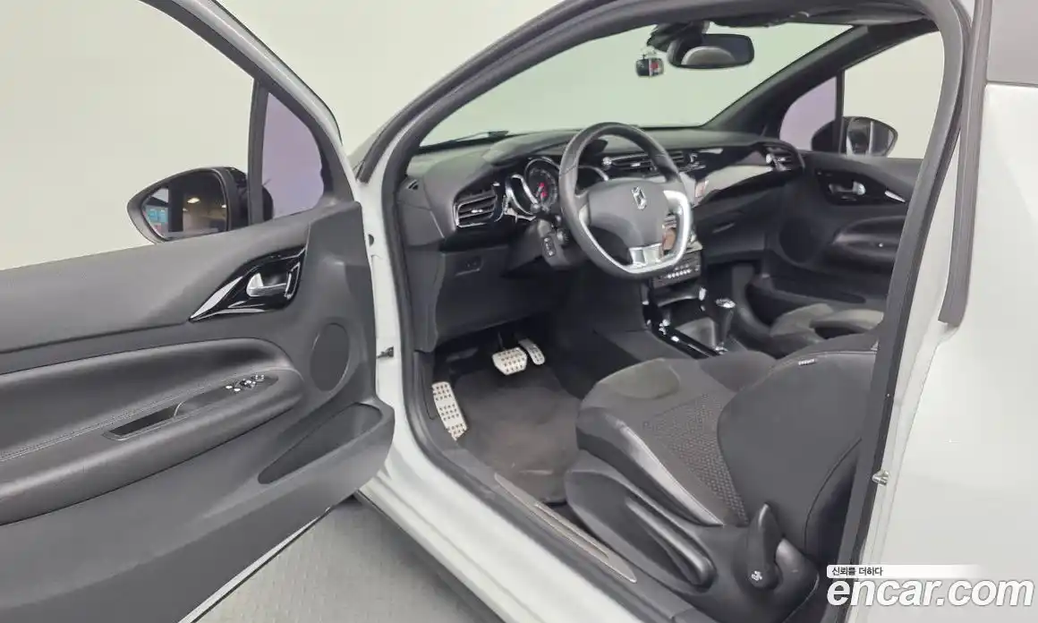 Citroen DS3 2015 1.6 робот в Москве № 2065960, фото 10