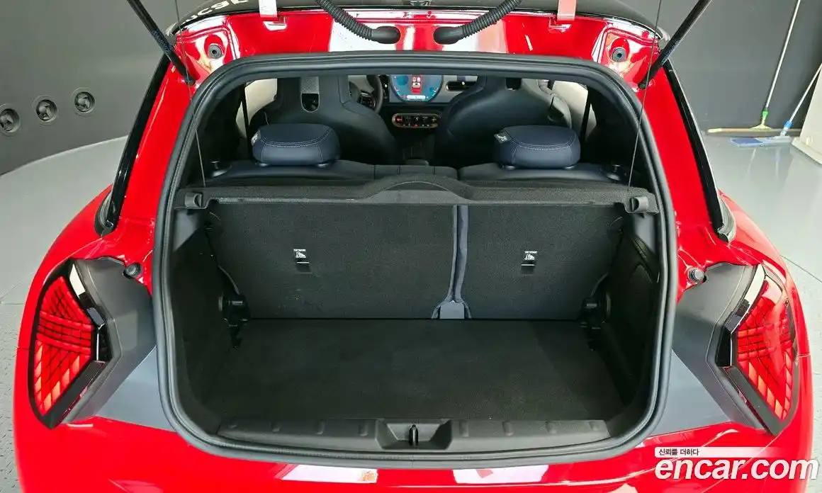 Mini Cooper 2024 2.0 гидро в Москве № 214000, фото 20