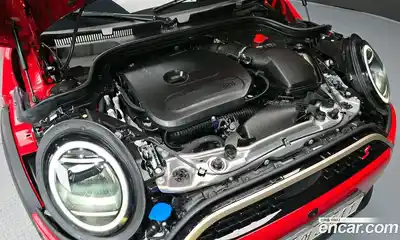 Mini Cooper 2024 2.0 гидро в Москве № 214000, миниатюра 6