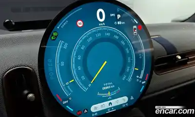 Mini Cooper 2024 2.0 гидро в Москве № 214000, миниатюра 8