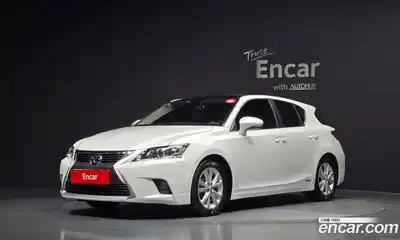 Lexus CT200h, 2016