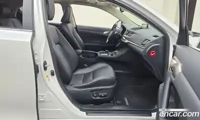 Lexus CT200h 2016 1.8 гидро в Москве № 214591, миниатюра 11