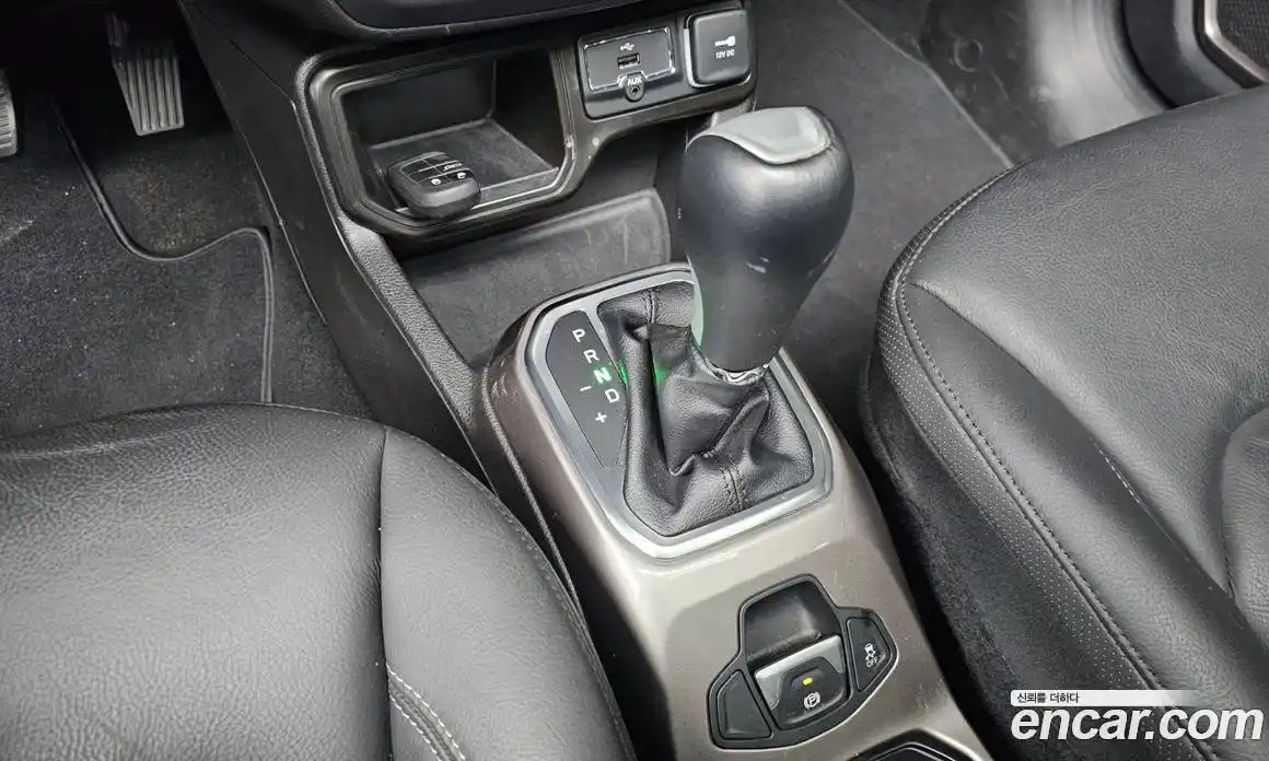 Jeep Renegade 2021 2.4 гидро в Москве № 215473, фото 9