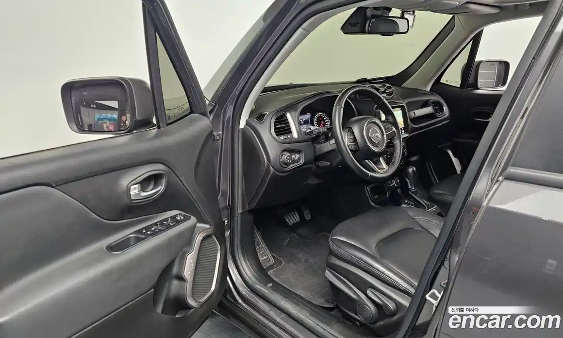 Jeep Renegade 2021 2.4 гидро в Москве № 215473, фото 10
