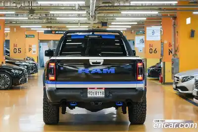 Dodge Ram Pick Up 2022 6.2 гидро в Москве № 233578, миниатюра 4