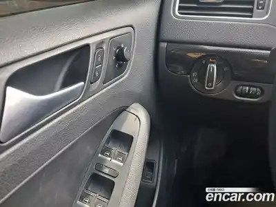 Volkswagen Jetta 2013 2.0 гидро в Москве № 1251569, миниатюра 11