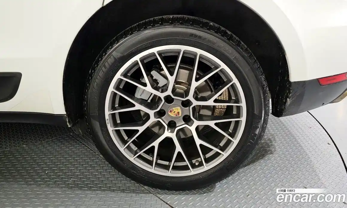Porsche Macan 2017 3.0 гидро в Москве № 1280683, фото 6