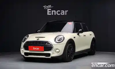 Mini Cooper, 2018