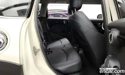 Mini Cooper 2018 2.0 гидро в Москве № 134979, миниатюра 12
