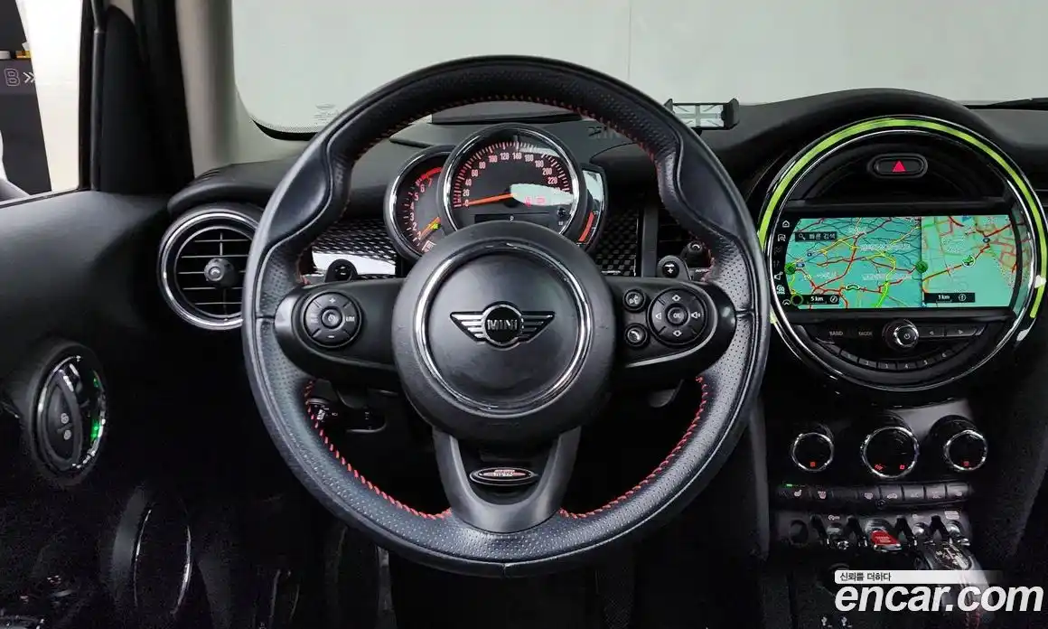 Mini Cooper 2018 2.0 гидро в Москве № 134979, фото 13