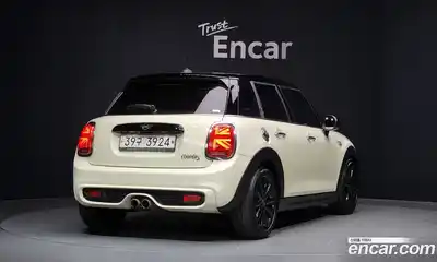 Mini Cooper 2018 2.0 гидро в Москве № 134979, миниатюра 2