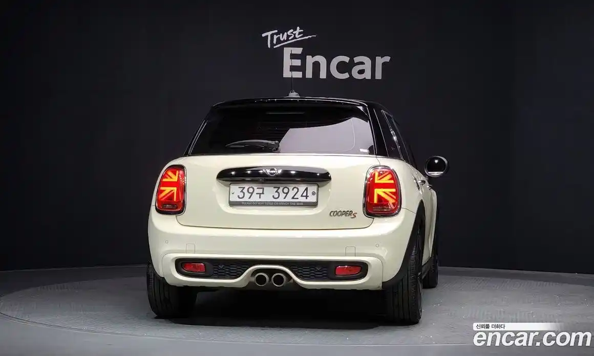 Mini Cooper 2018 2.0 гидро в Москве № 134979, фото 4
