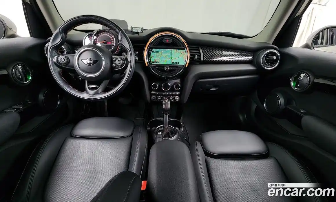 Mini Cooper 2018 2.0 гидро в Москве № 134979, фото 7