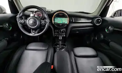 Mini Cooper 2018 2.0 гидро в Москве № 134979, миниатюра 7