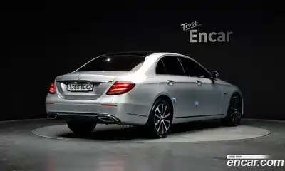 Mercedes-Benz E-Class 2019 2.0 гидро в Москве, миниатюра 2