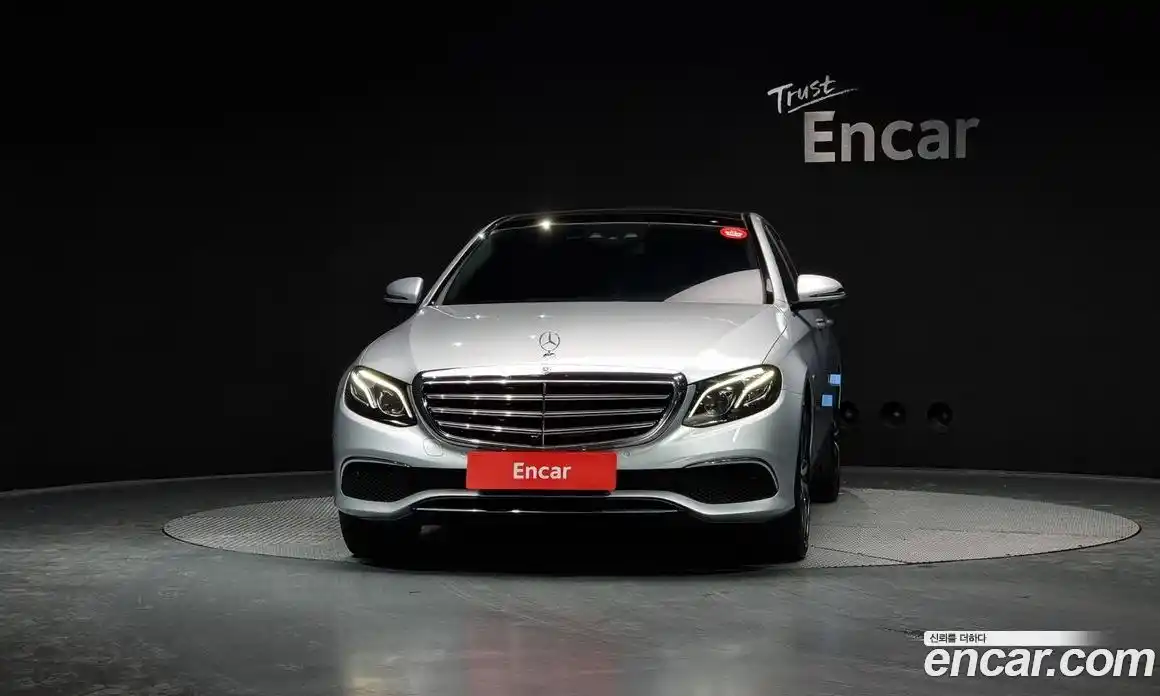 Mercedes-Benz E-Class 2019 2.0 гидро в Москве, фото 3