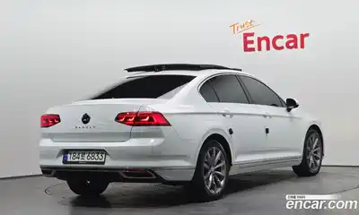 Volkswagen Passat 2022 2.0 гидро в Москве № 168759, миниатюра 2
