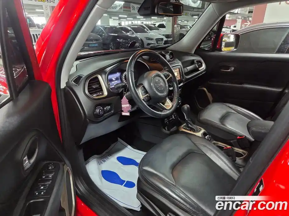 Jeep Renegade 2017 2.0 гидро в Москве № 169965, фото 9