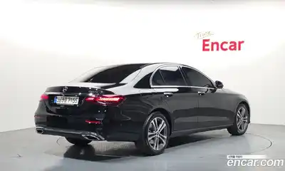 Mercedes-Benz E-Class 2022 2.0 гидро в Москве № 1833225, миниатюра 2
