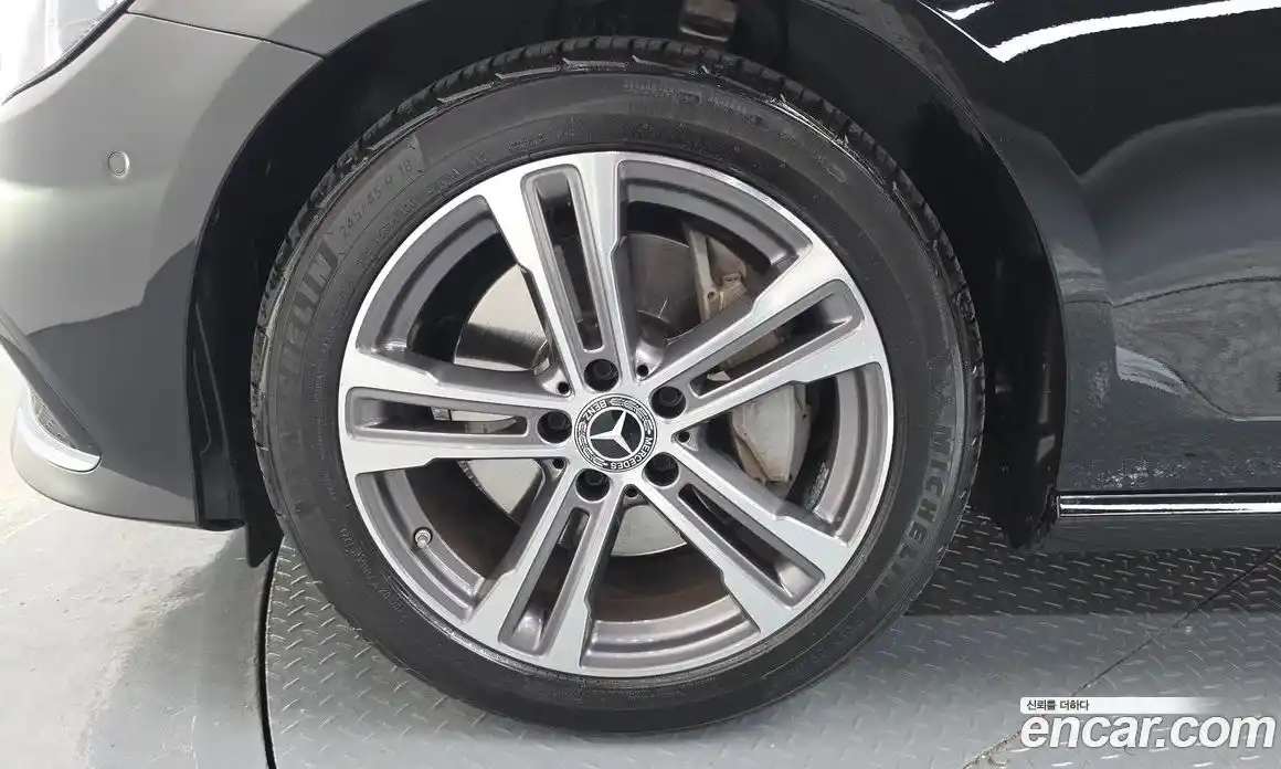 Mercedes-Benz E-Class 2022 2.0 гидро в Москве № 1833225, фото 5